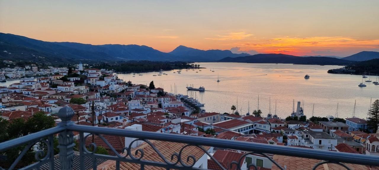 Appartamento Panoramic View Poros Town Esterno foto
