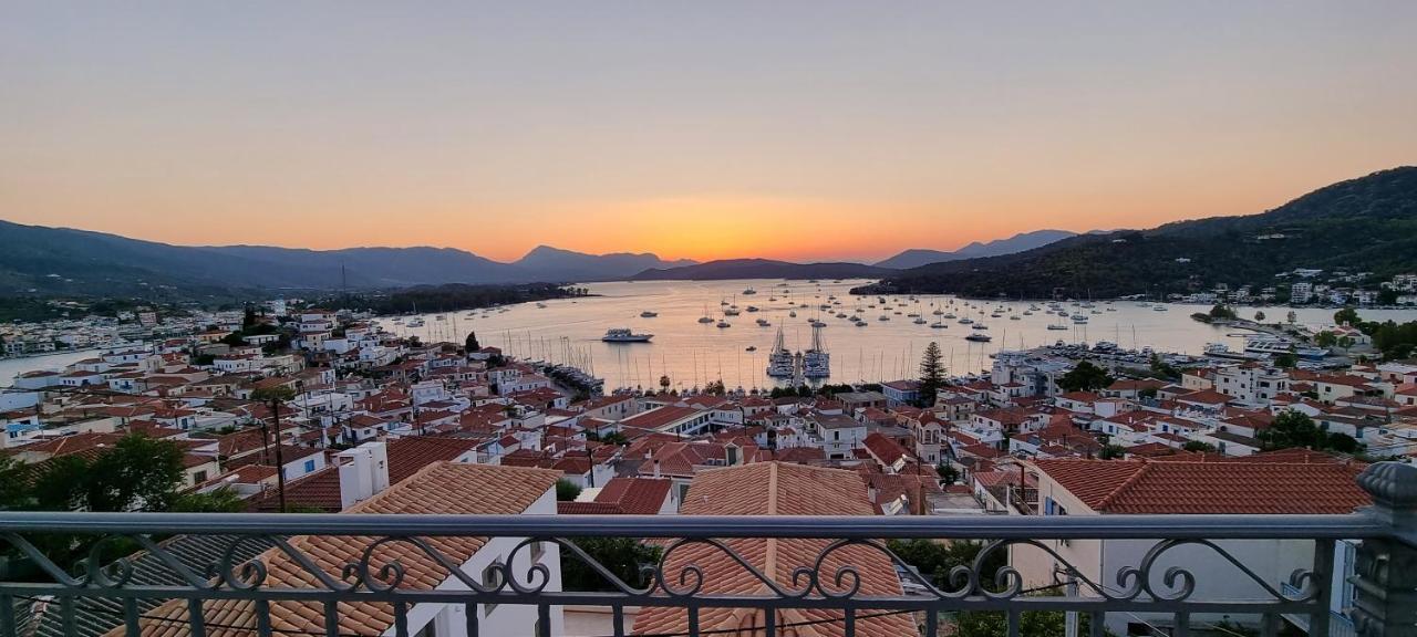 Appartamento Panoramic View Poros Town Esterno foto