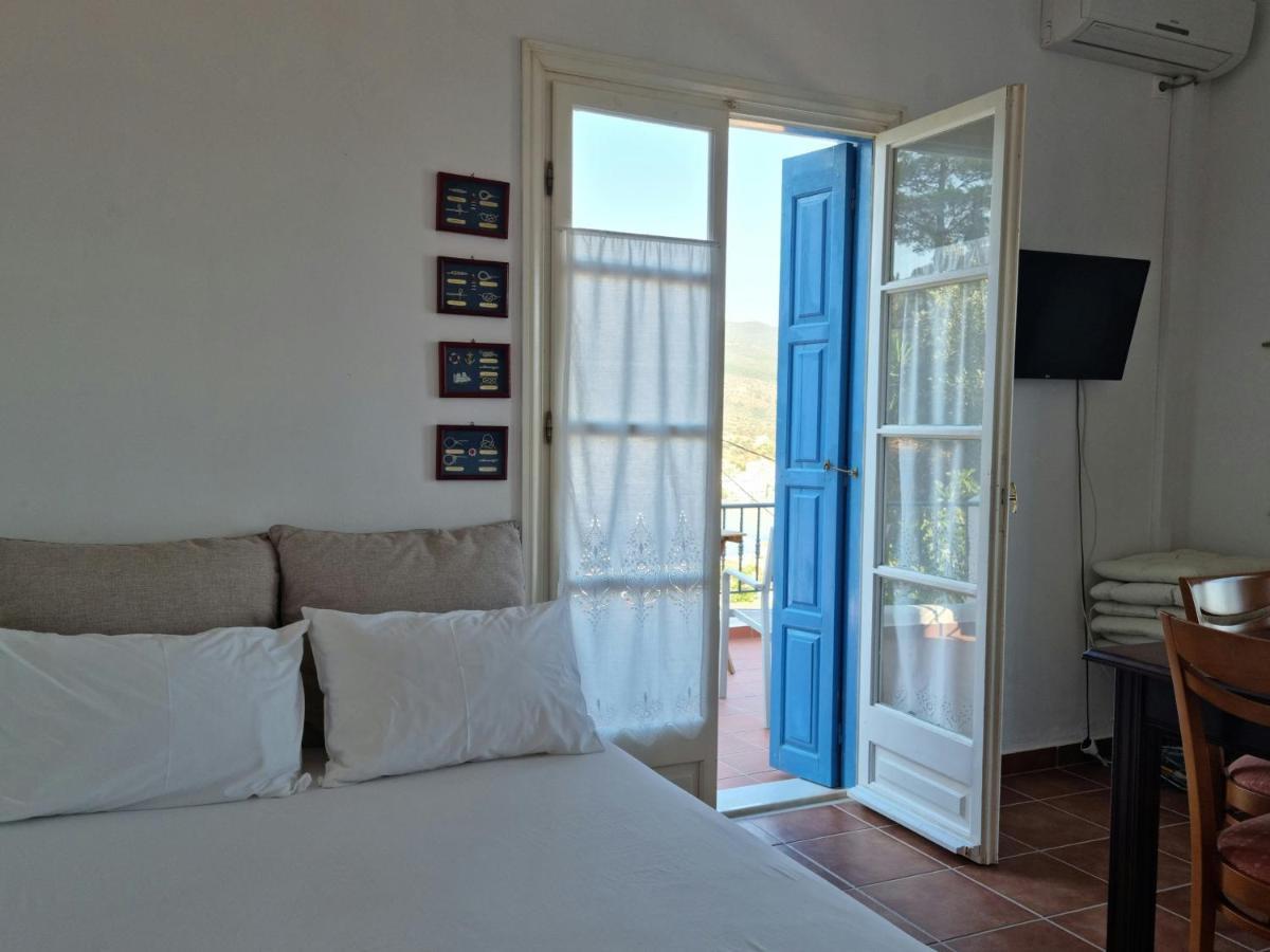 Appartamento Panoramic View Poros Town Esterno foto